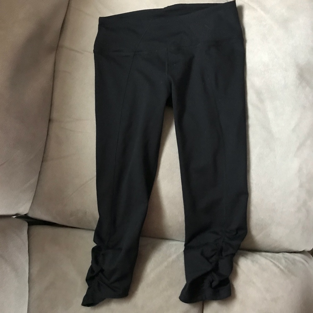 Fabletics Cropped Black Leggings